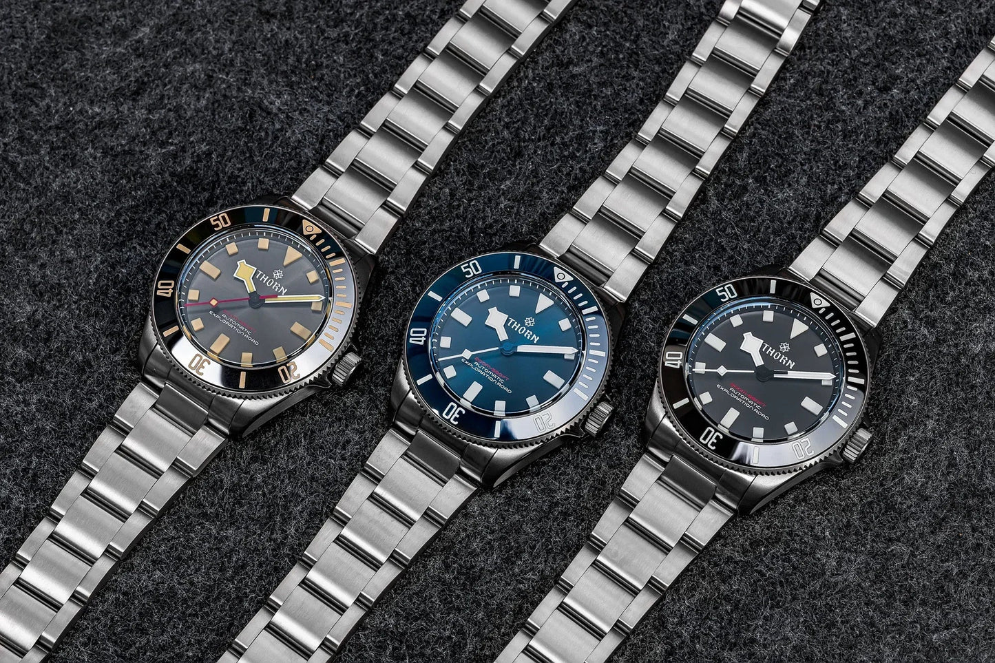 Lug-to-lug measurement of THORN SHY036 titanium dive watch at 44.4mm with 20mm strap width fitting on wrist