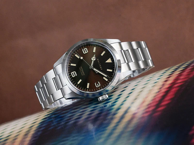 Baltany Explorer Amber Enamel