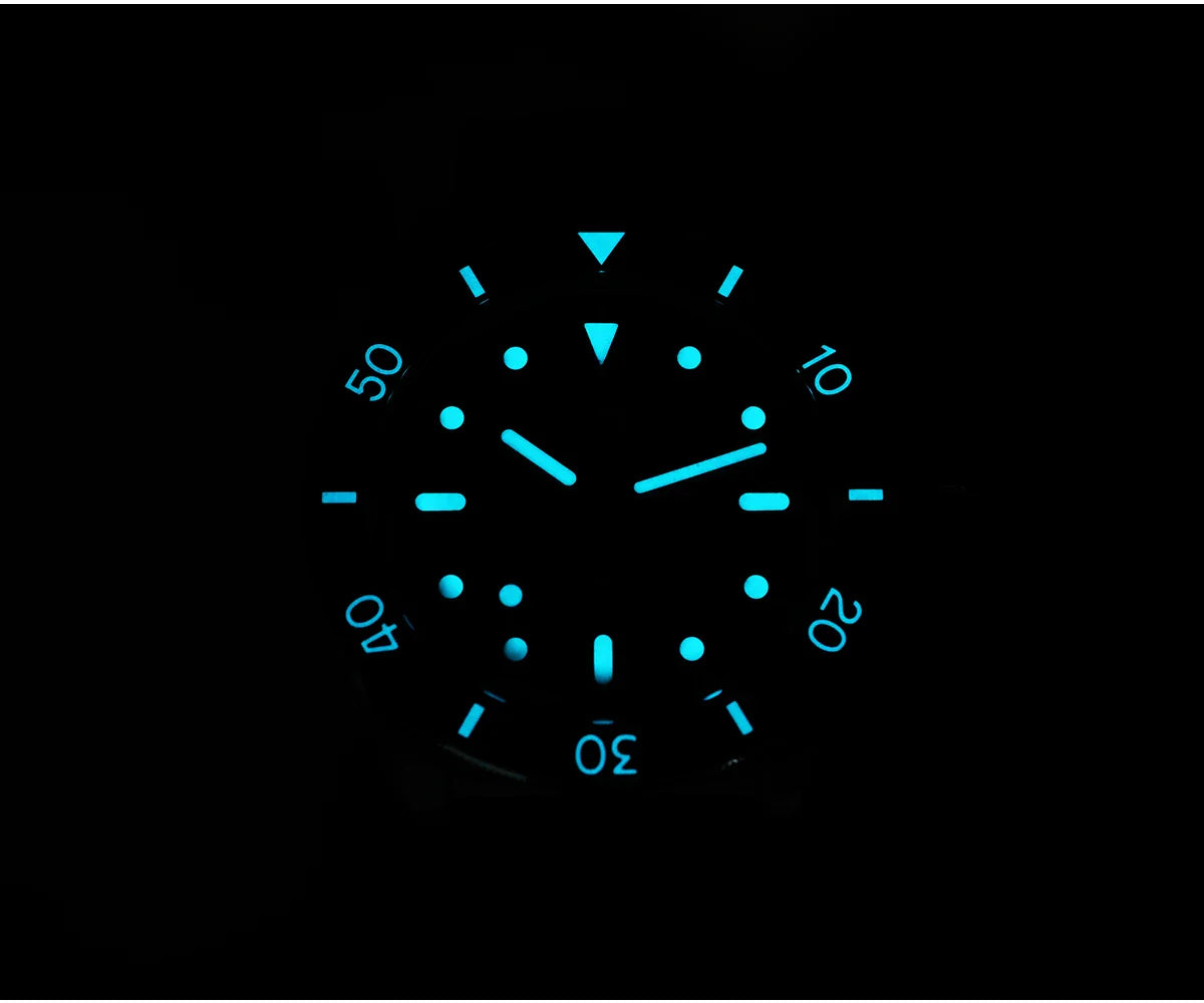 Sapphire crystal AR coating detail of San Martin SN0151-GL shows the anti-reflective treatment on face