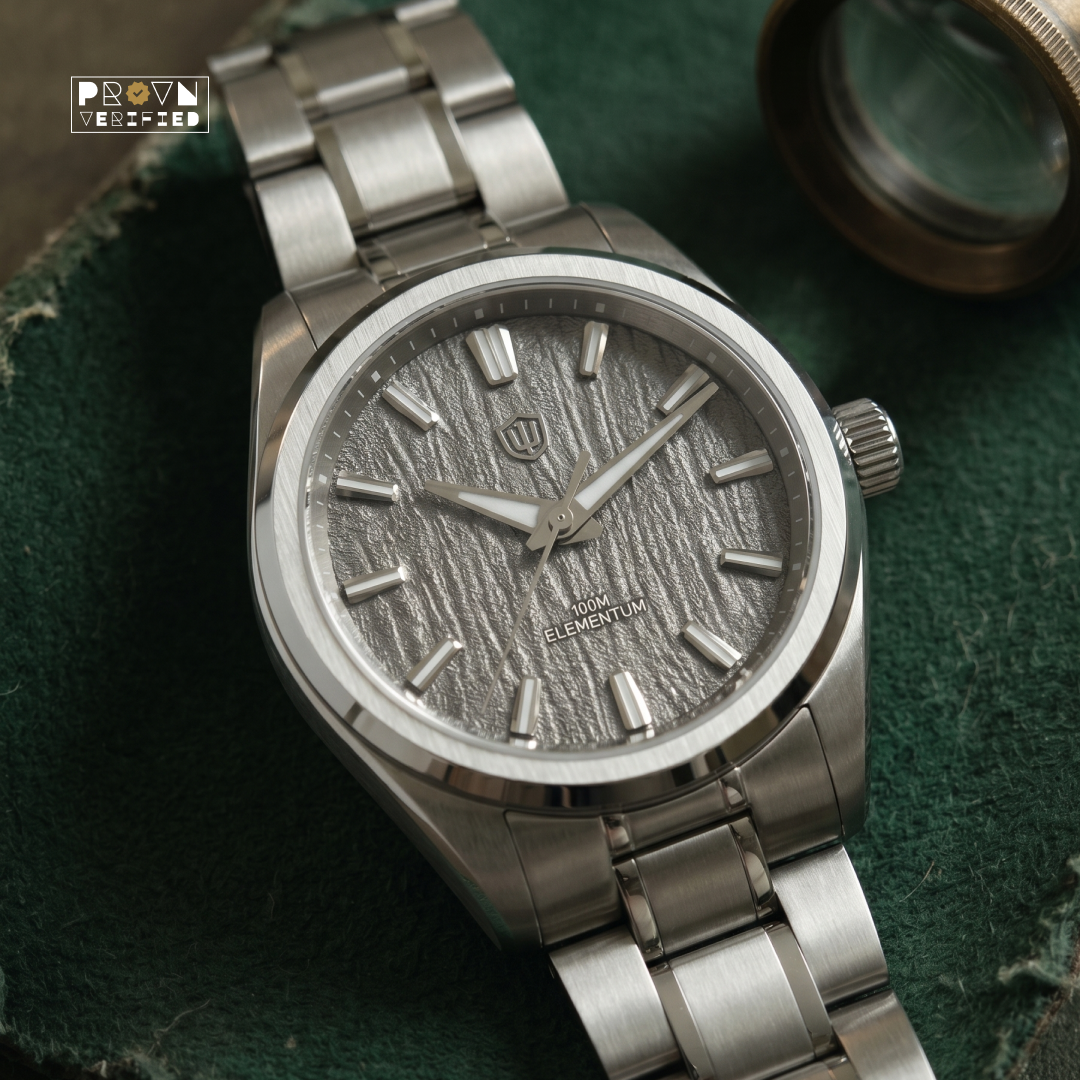 Watchdives Elementum Aventurine — Hero Shot