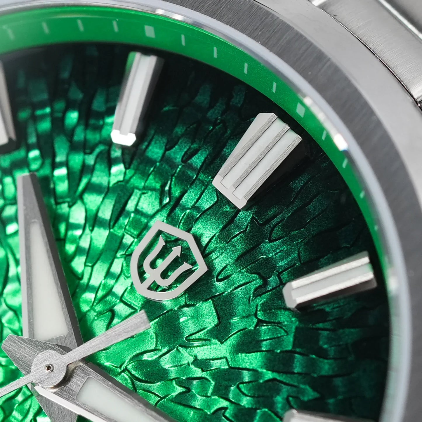 Watchdives Elementum Aventurine