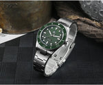 Brushed case back and Y-link bracelet with chamfered edges on the San Martin SN0151-GL automatic diver